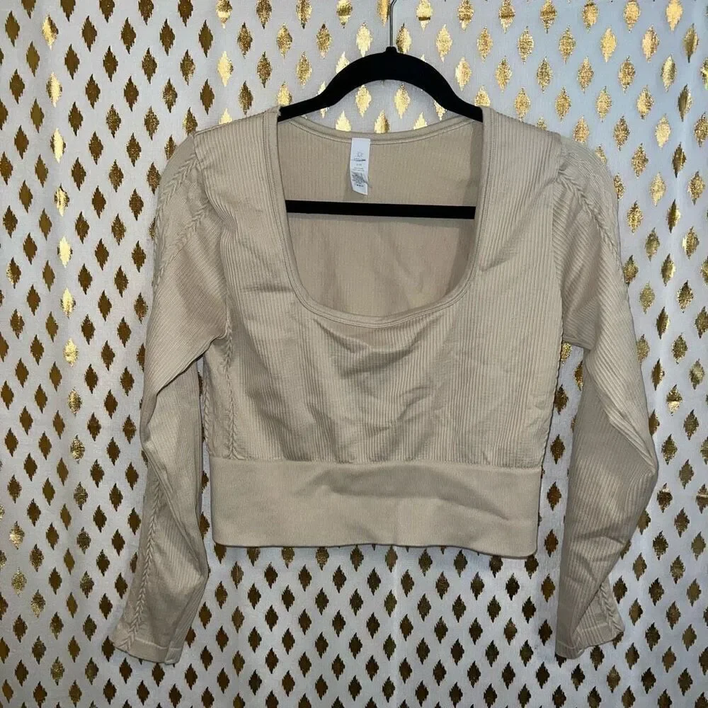 OFFLINE By Aerie Seamless Cable Square Neck long sleeve T-Shirt crop top OAT bei